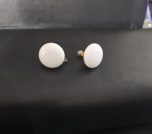 Vintage Milk Glass Earings